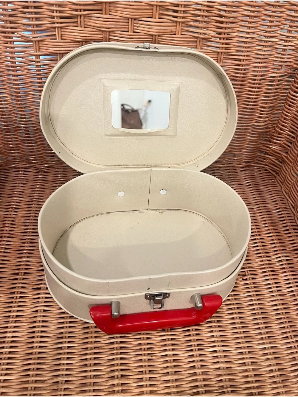Red Tartan Oval Cosmetic Case with Cream Trim